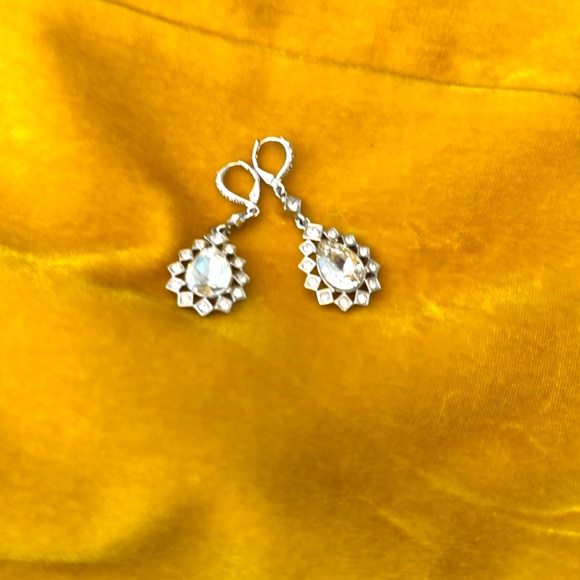 Givenchy Jewelry - Givenchy teardrop zirconia lever back earrings